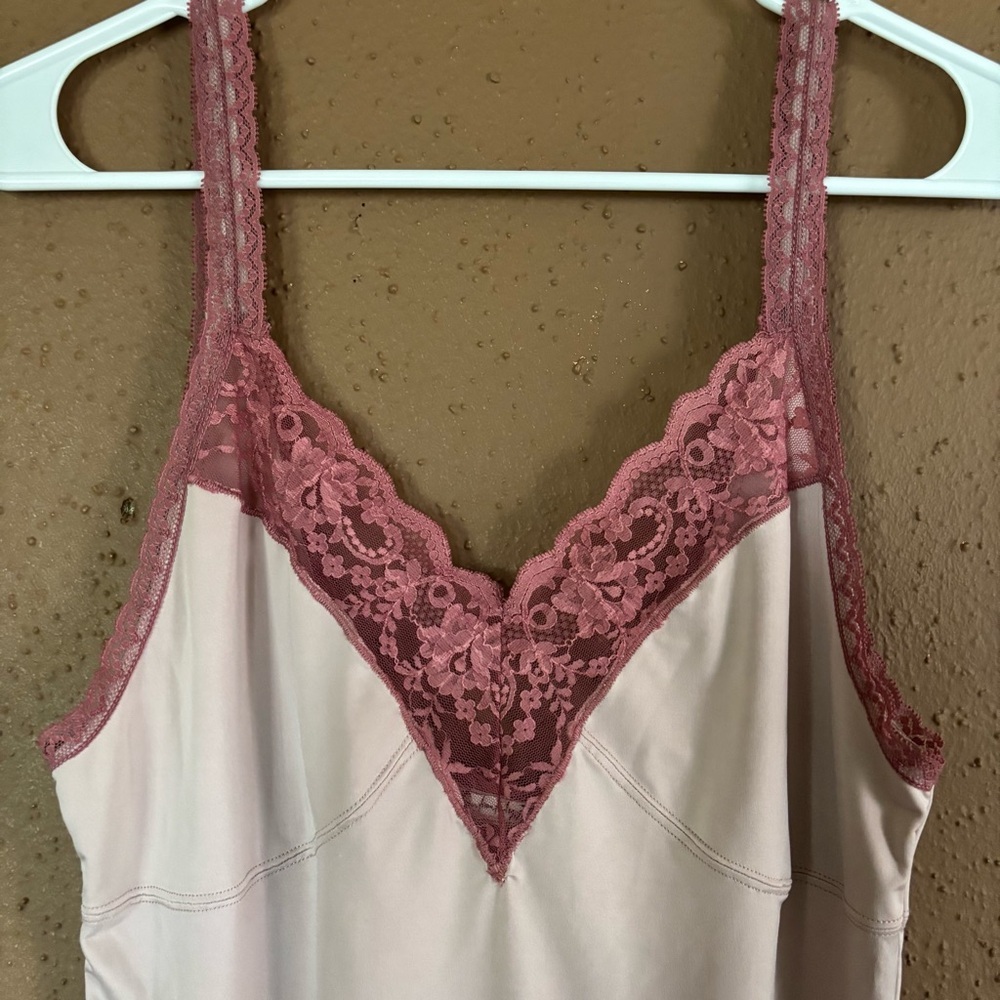 Intimately Free People Lace Trim V-Neck Camisole Tank Top Mauve Pink Womens M - Picture 3 of 5